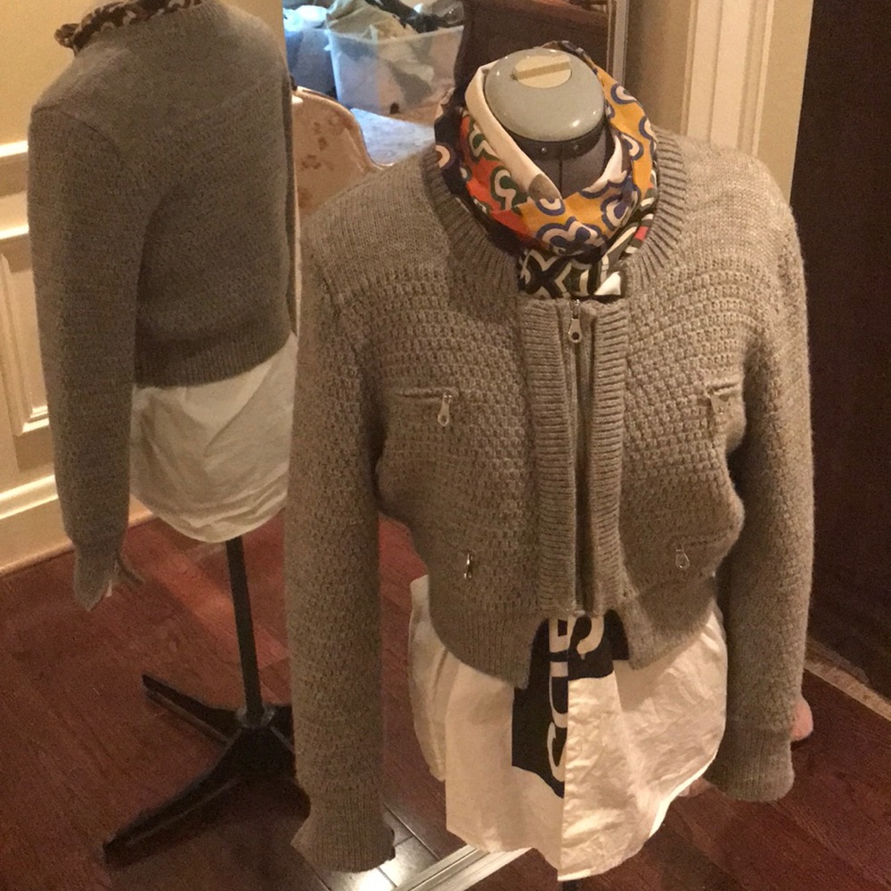 ❤️👌🏼Chloe Grey sweater/ short jacket